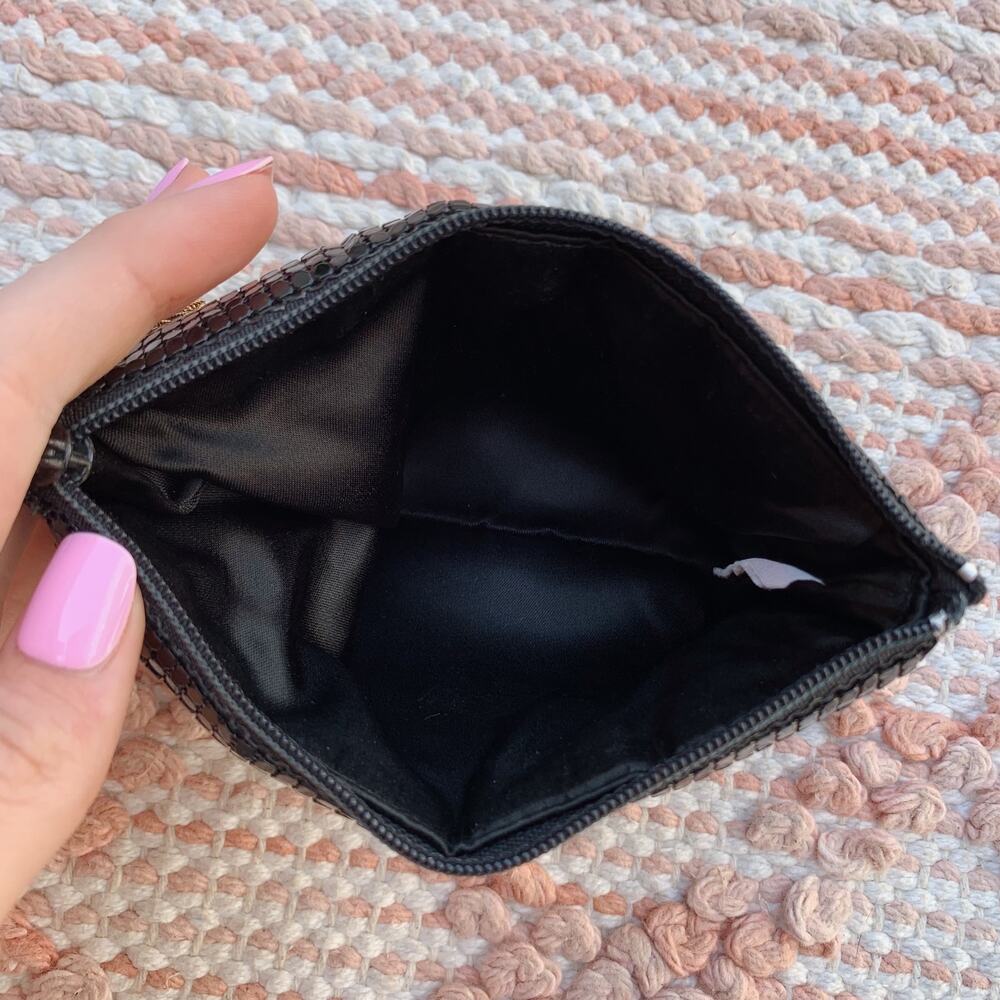 Black Vintage Shiny Coin Purse - Picture 2 of 3
